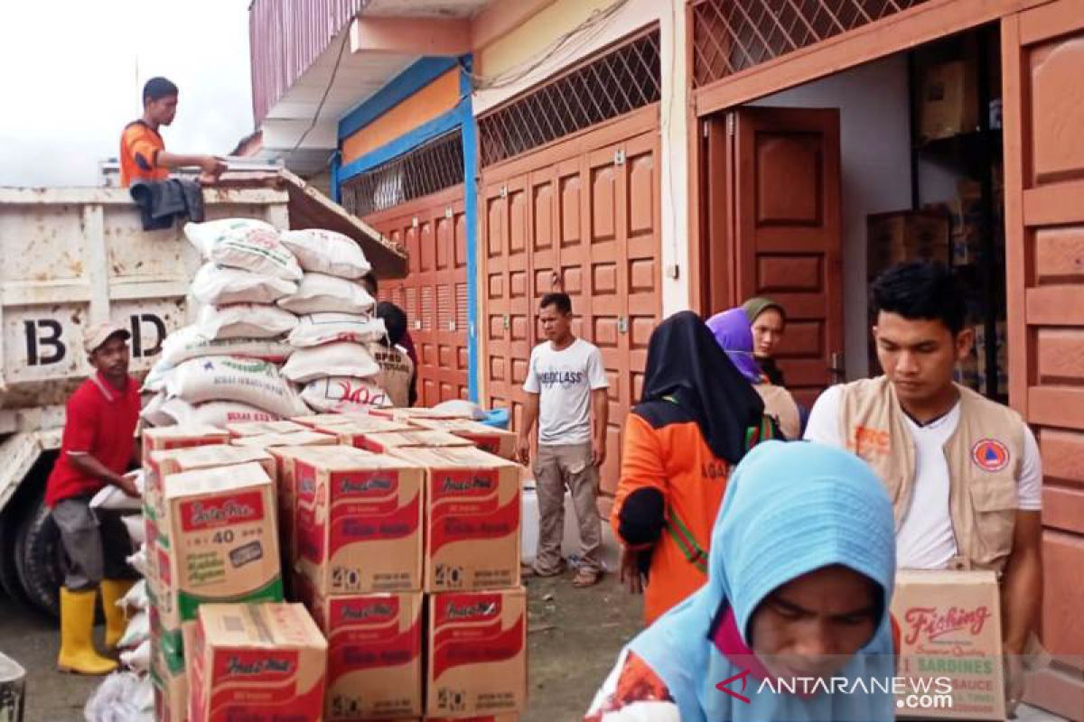 217 KK korban tanah longsor di Aceh Tenggara terima bantuan