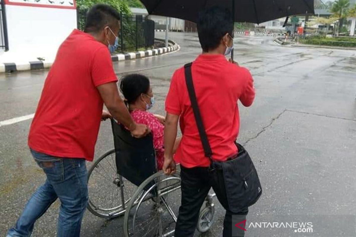 KJRI Kuching bantu kepulangan WNI setelah kakinya diamputasi