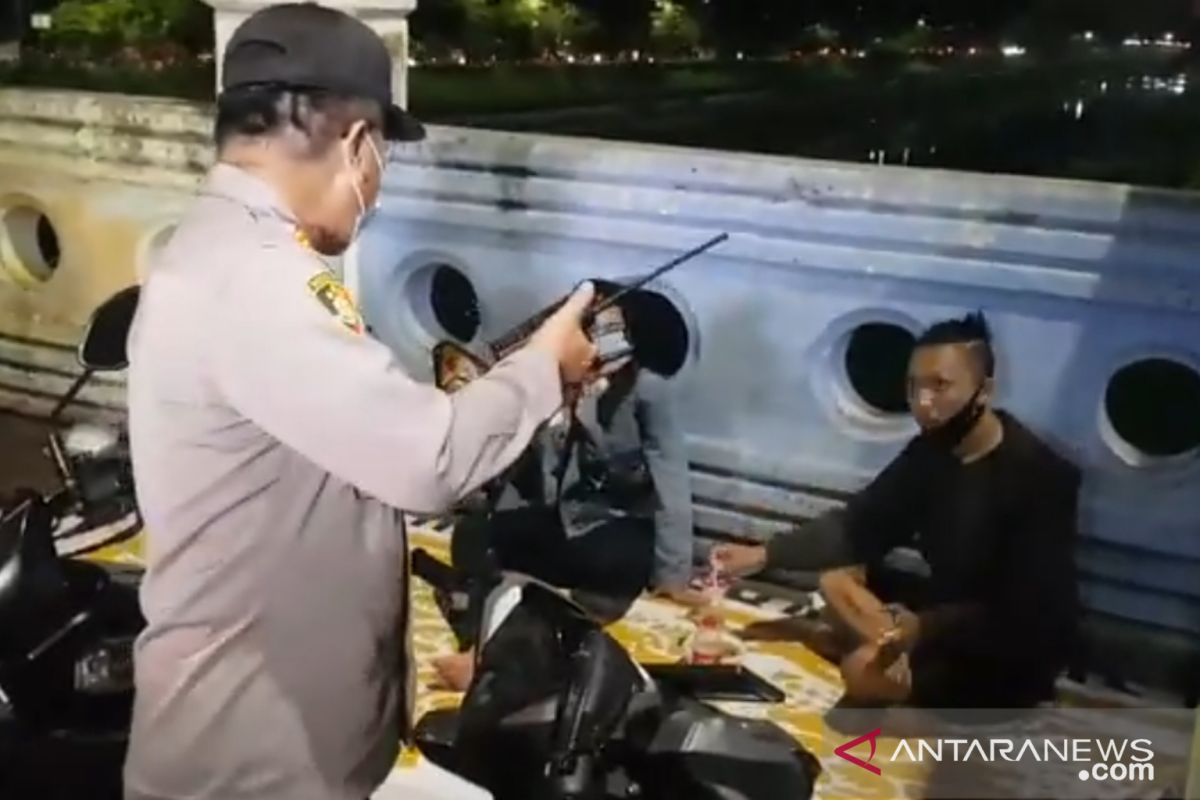 Kemarin, Perkembangan COVID-19 di Jakarta hingga penertiban kerumunan