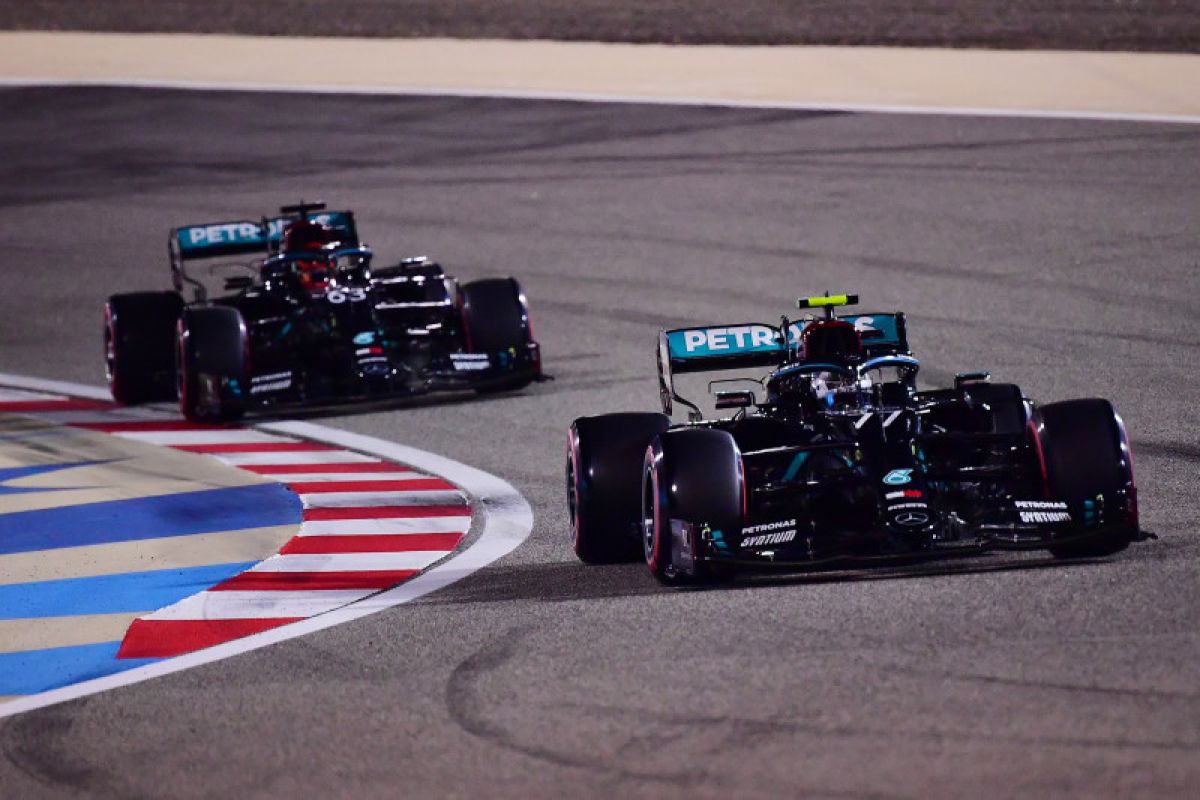 Bottas rebut "pole position", Russell harus puas start P2 di GP Sakhir