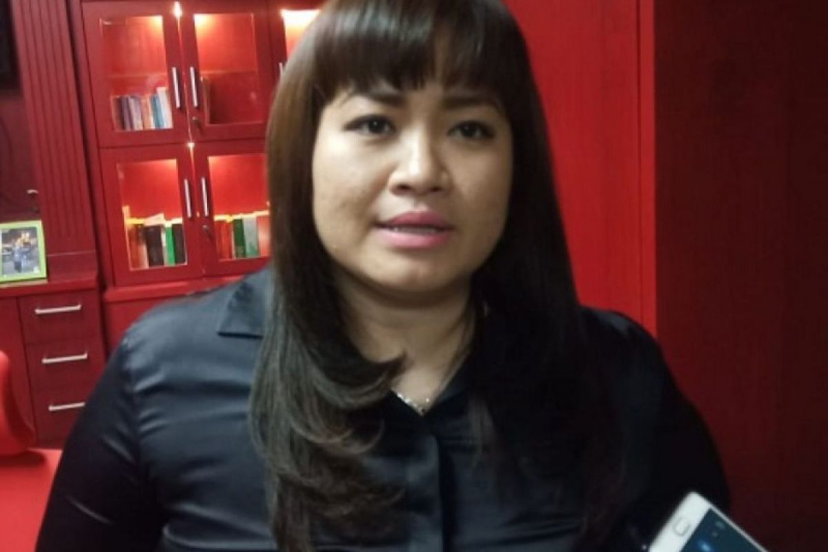 Herlina legowo dicopot dari jabatan Ketua Fraksi Demokrat-NasDem Surabaya