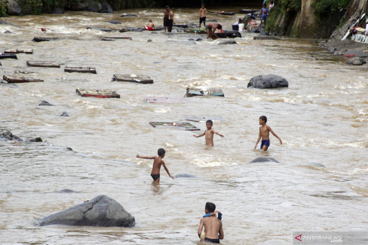 Pakar apresiasi PDIP angkat Ciliwung Bersih dalam HUT ke-48