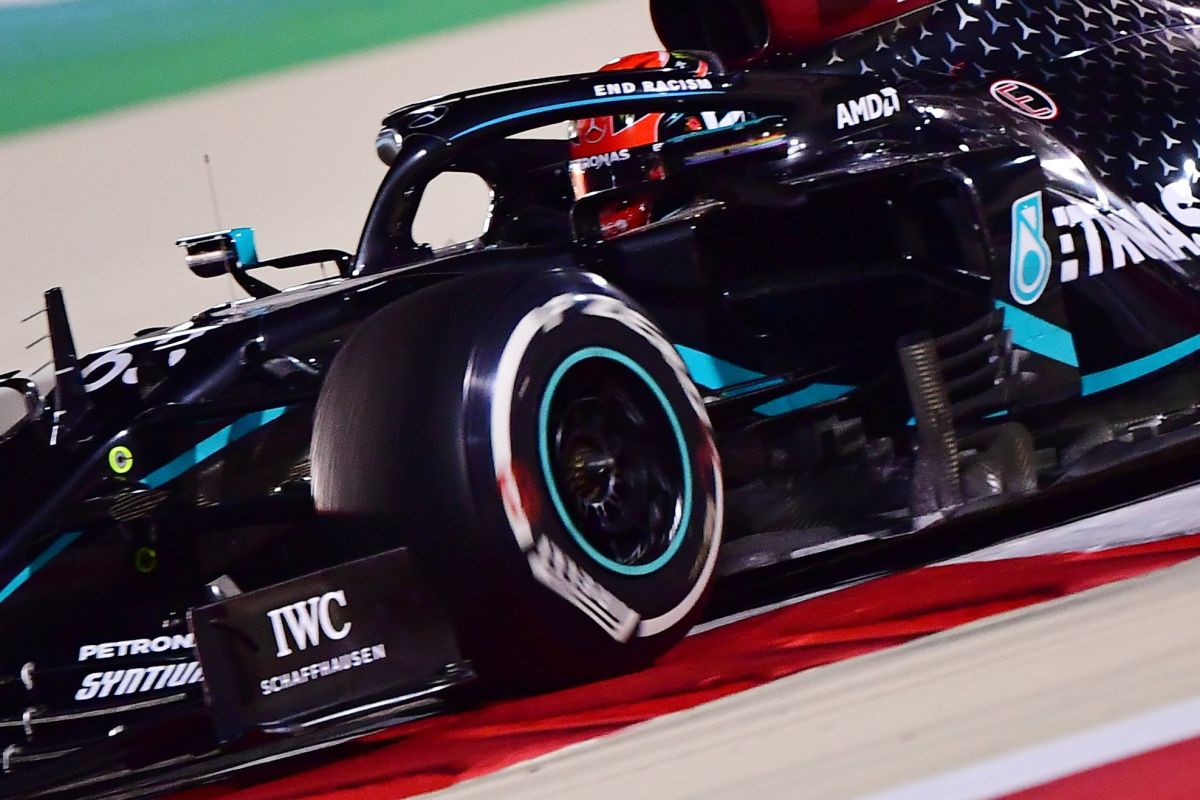 Mercedes didenda 20.000 euro karena pitstop ceroboh di Grand Prix Sakhir