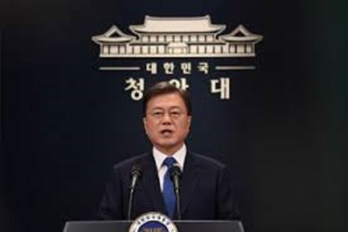 Moon Jae-in minta Biden lanjutkan pembicaraan AS-Korea Utara