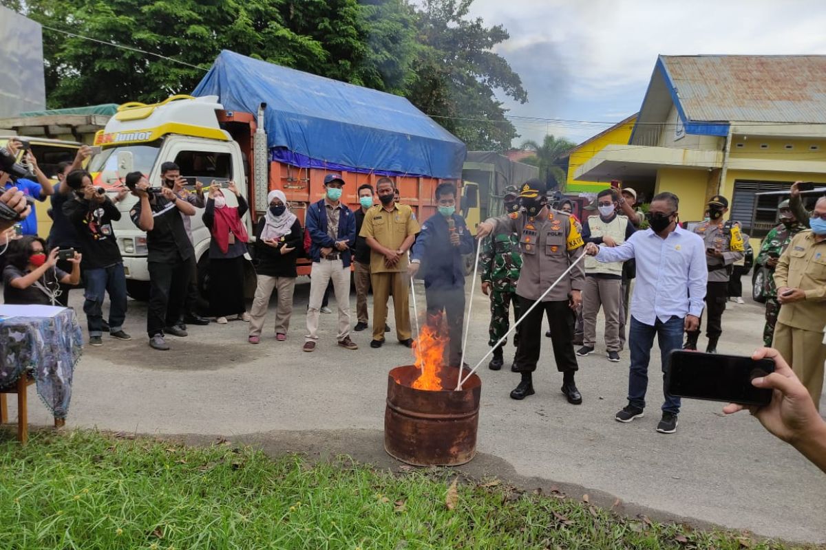KPU Bangka Barat musnahkan 918 surat suara rusak