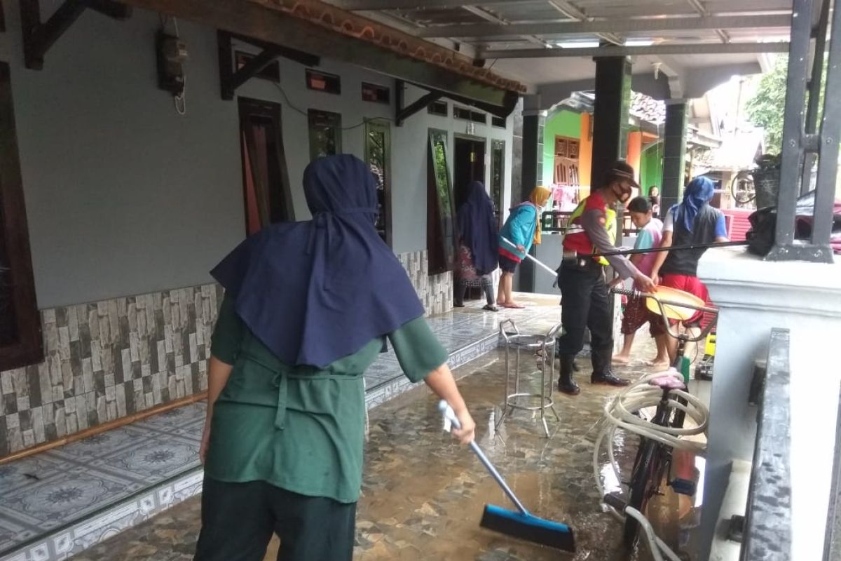 21 kecamatan di Lebak dilanda banjir