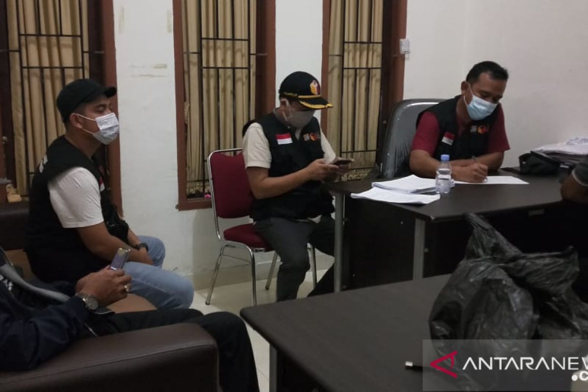 Patroli politik uang Riau hentikan serangan fajar, ada146 amplop berisi Rp50 ribu