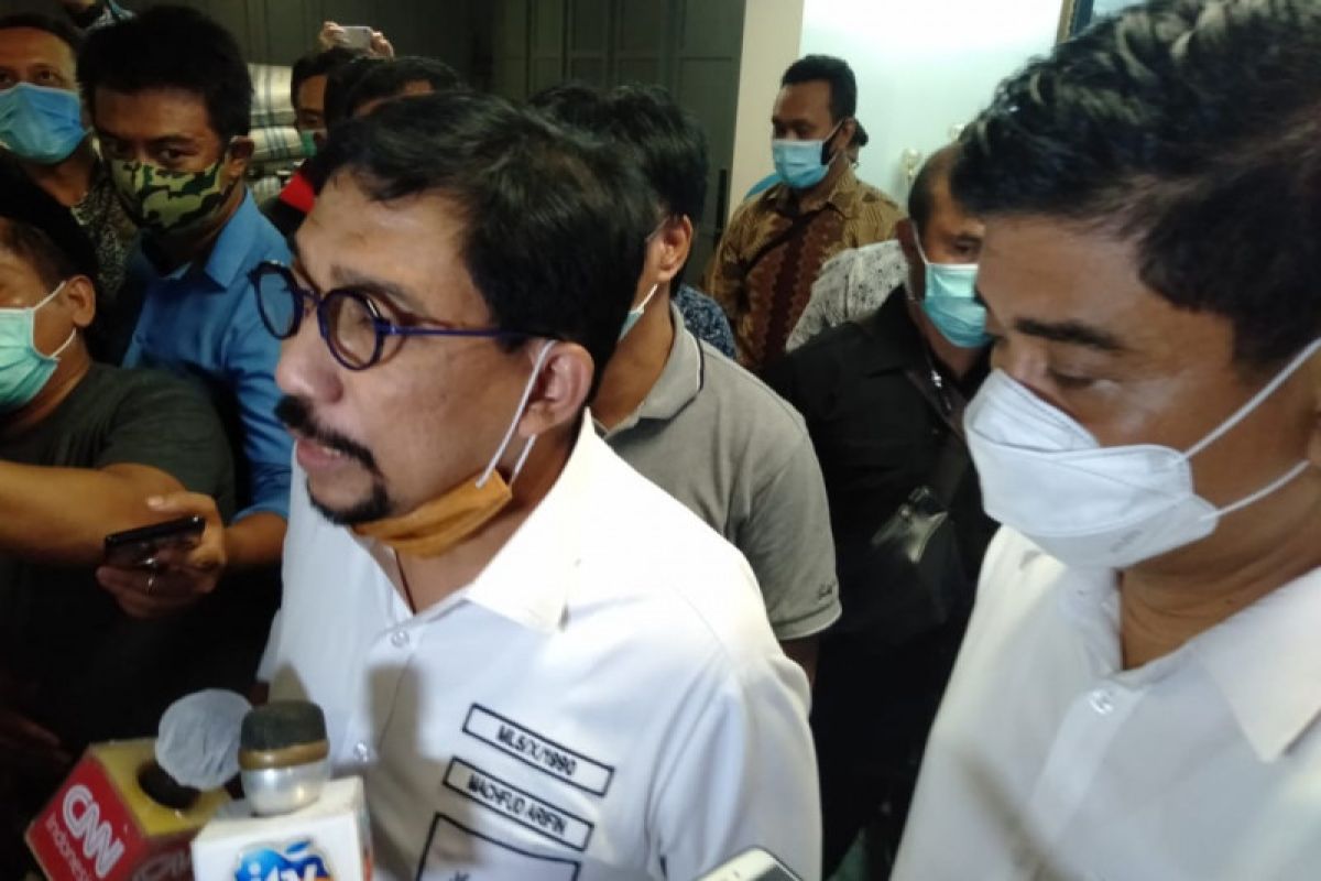 Cawali Surabaya Machfud minta semua pihak tunggu hasil resmi KPU