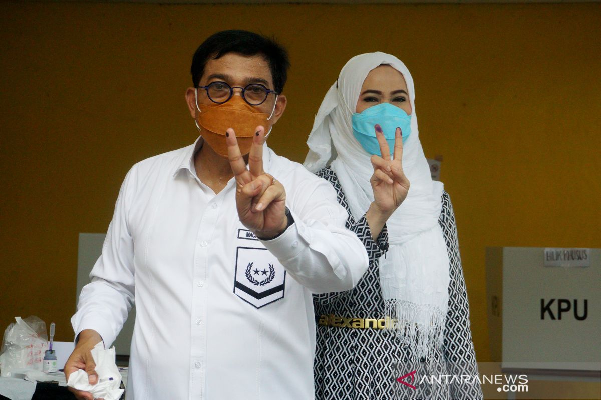 Machfud Arifin gunakan hak pilihnya pada Pilkada Surabaya