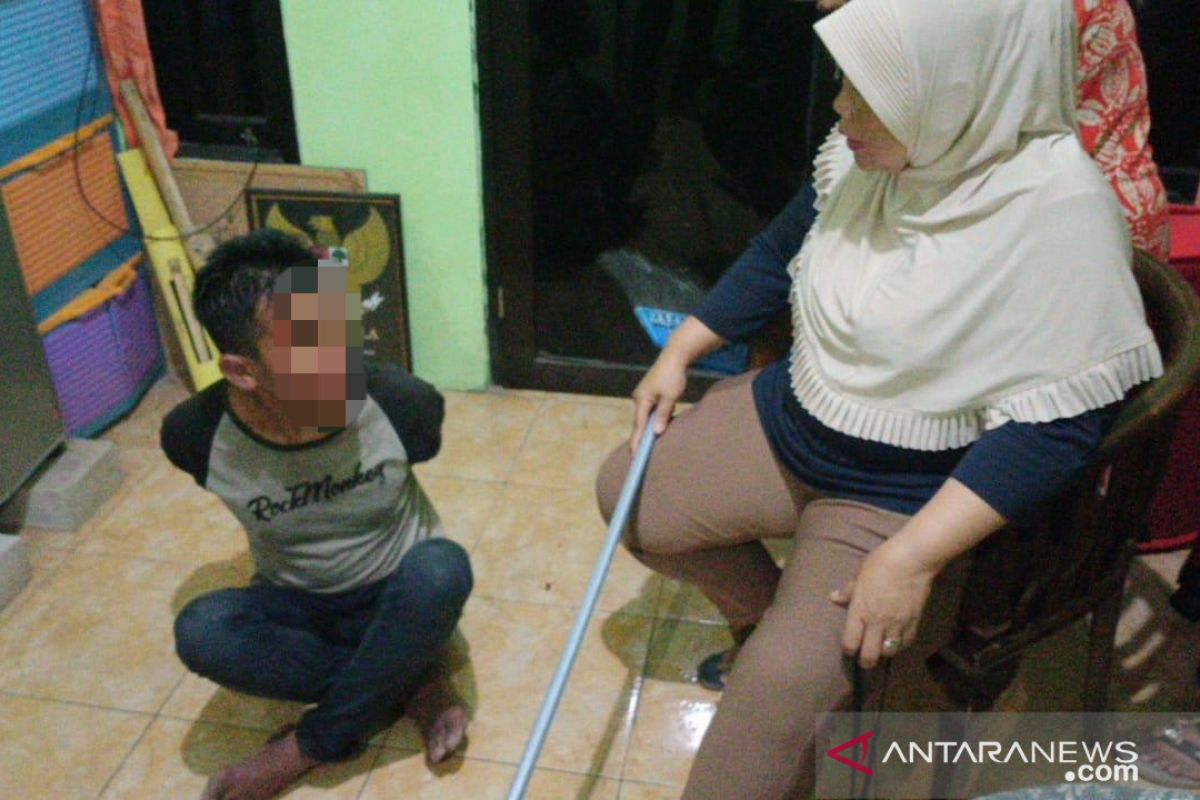 Seorang ibu gagalkan aksi pencurian motor di Cengkareng