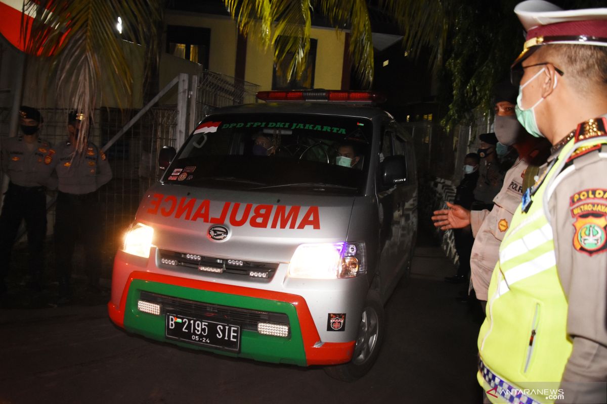 Kemarin, mobil relawan paslon dibakar hingga soal tewasnya Laskar FPI