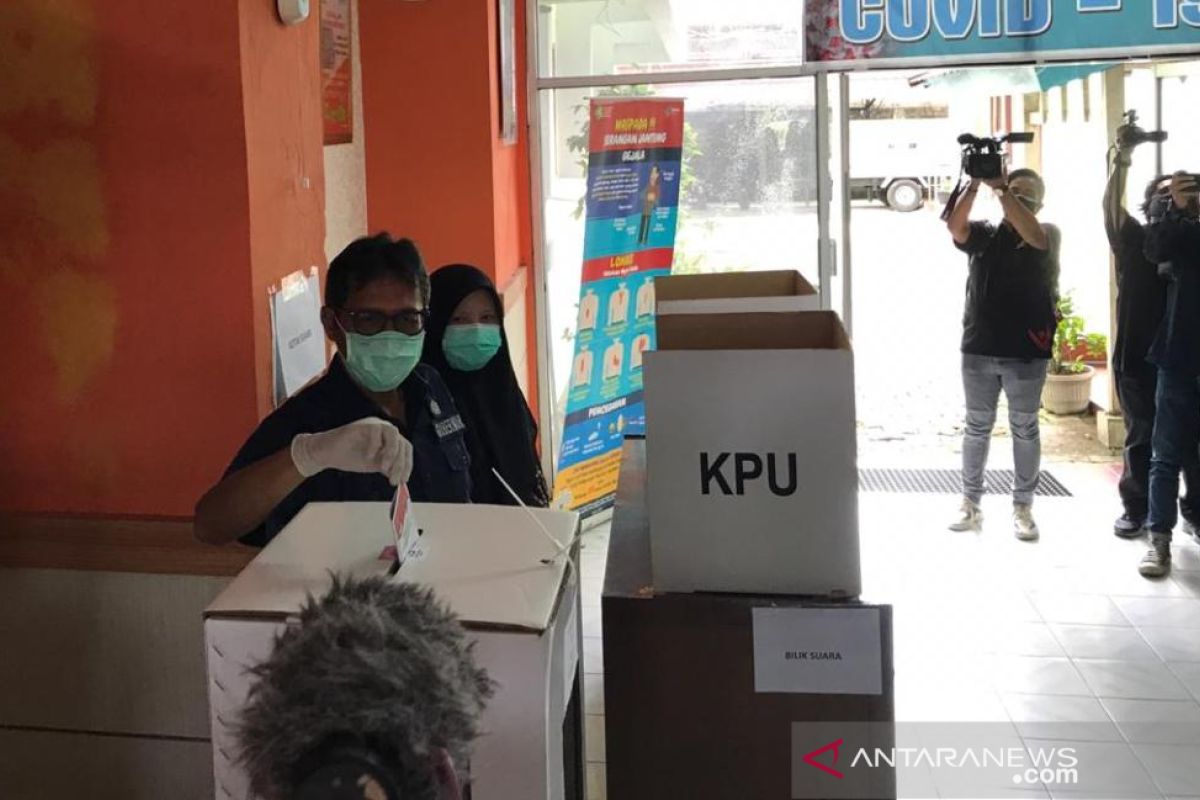 Anggota DPR RI asal Sumbar usulkan vaksinasi dimulai dari jajaran atas