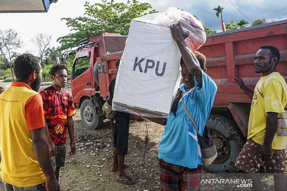 Gakkumdu tangani dua kasus politik uang pilkada di Papua