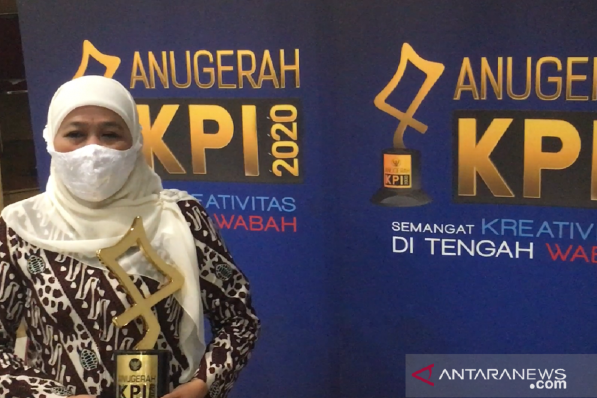 Khofifah manfaatkan radio sampaikan kebijakan pemda secara masif