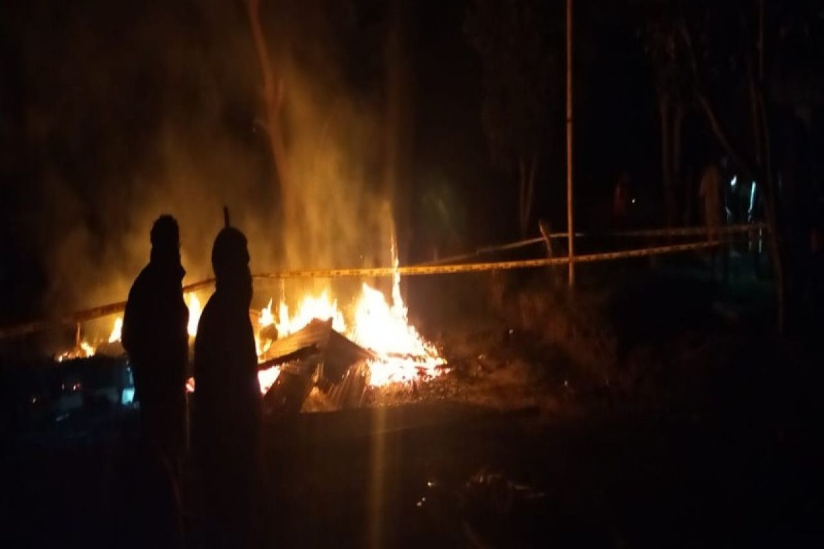 Kebakaran di Karubaga akibatkan seorang remaja meninggal dunia