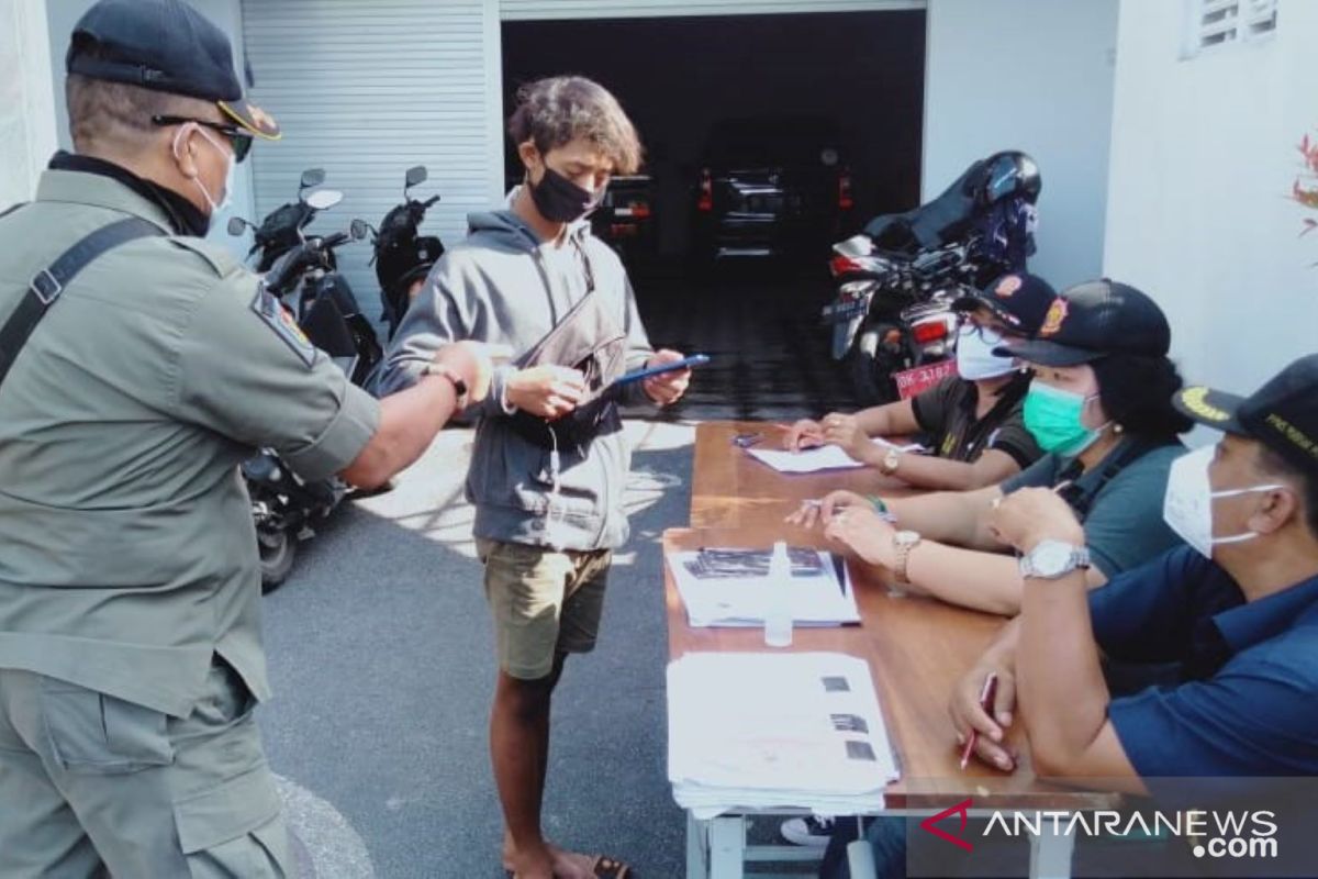 Tim Yustisi Denpasar jaring 44 pelanggar protokol kesehatan