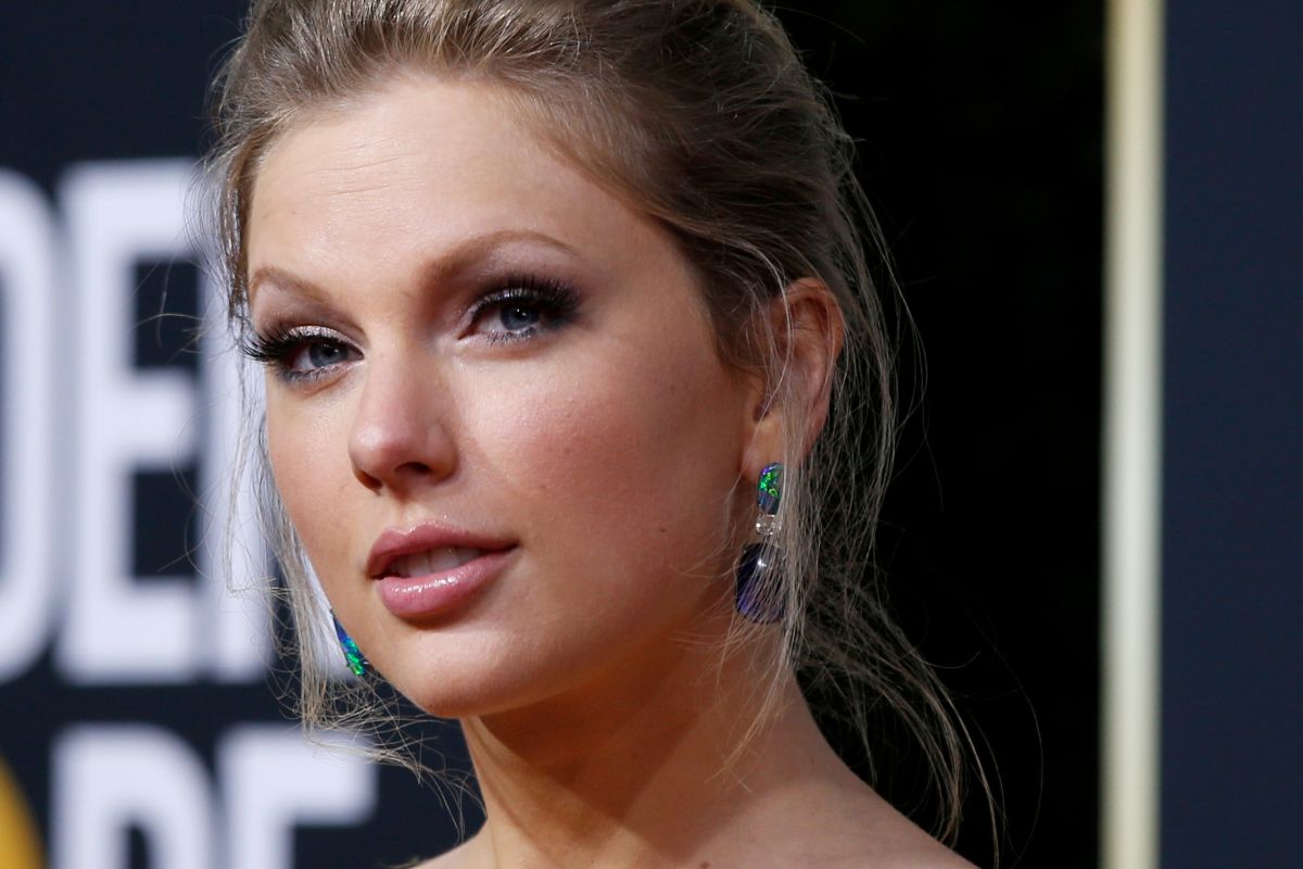Taylor Swift "terus menulis" untuk album kejutan kedua tahun ini