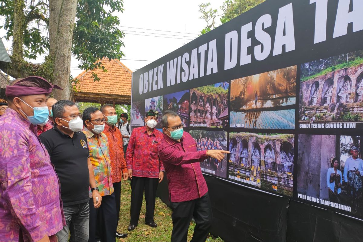 BI bantu pengembangan Lab Mini MA 11 di Desa Tampaksiring