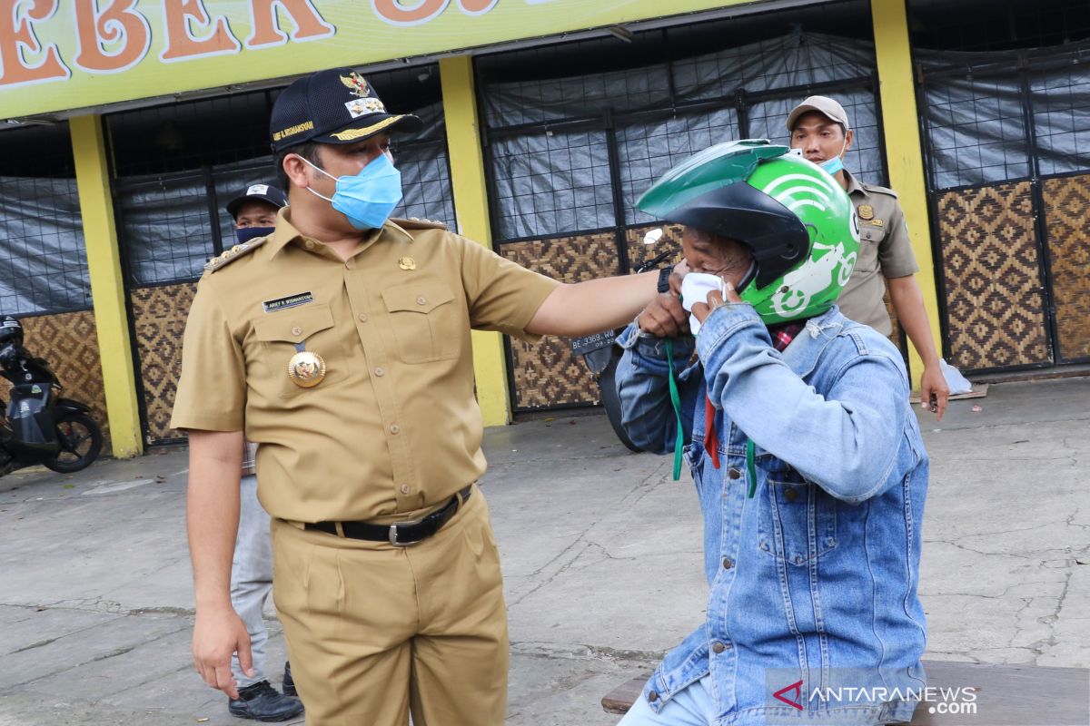 Warga diimbau disiplin kegiatan diluar rumah cegah penyebaran COVID-19