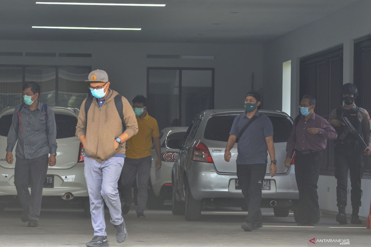 Empat saksi dikonfirmasi soal uang 'fee proyek' dalam kasus PUPR Kota Banjar