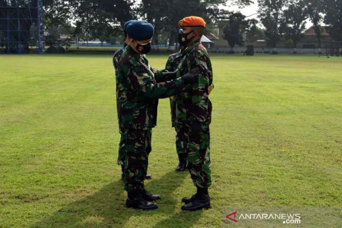 Dankodiklatau lantik 250 prajurit  bintara TNI AU