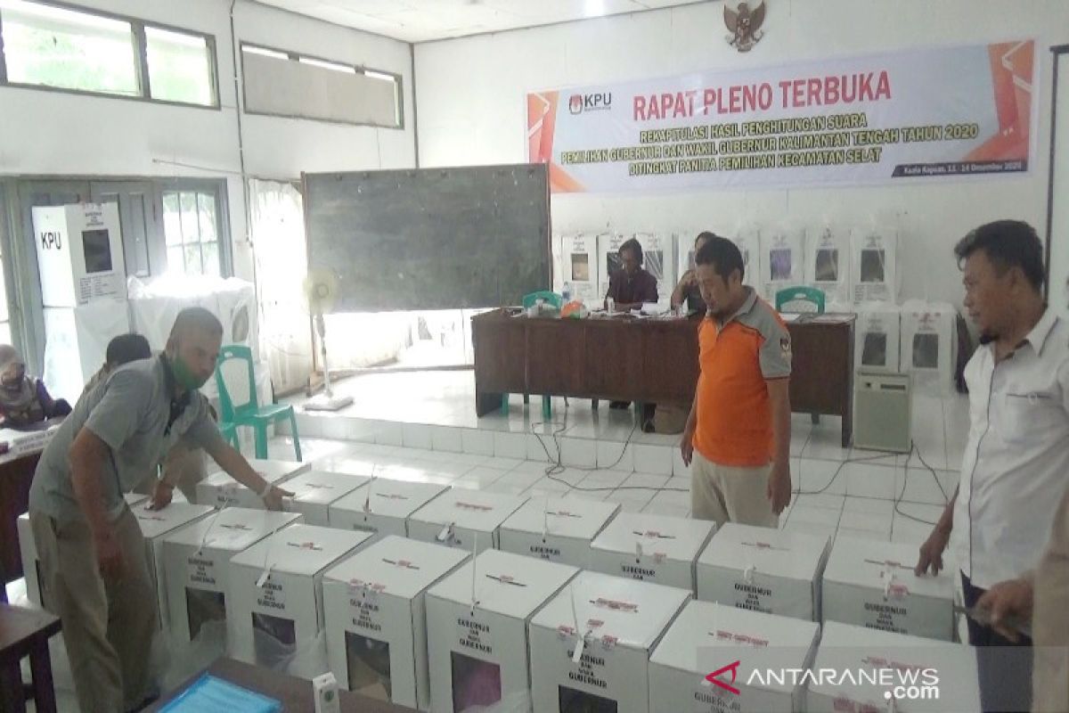 Rekapitulasi penghitungan suara tujuh kecamatan di Kapuas selesai dilaksanakan