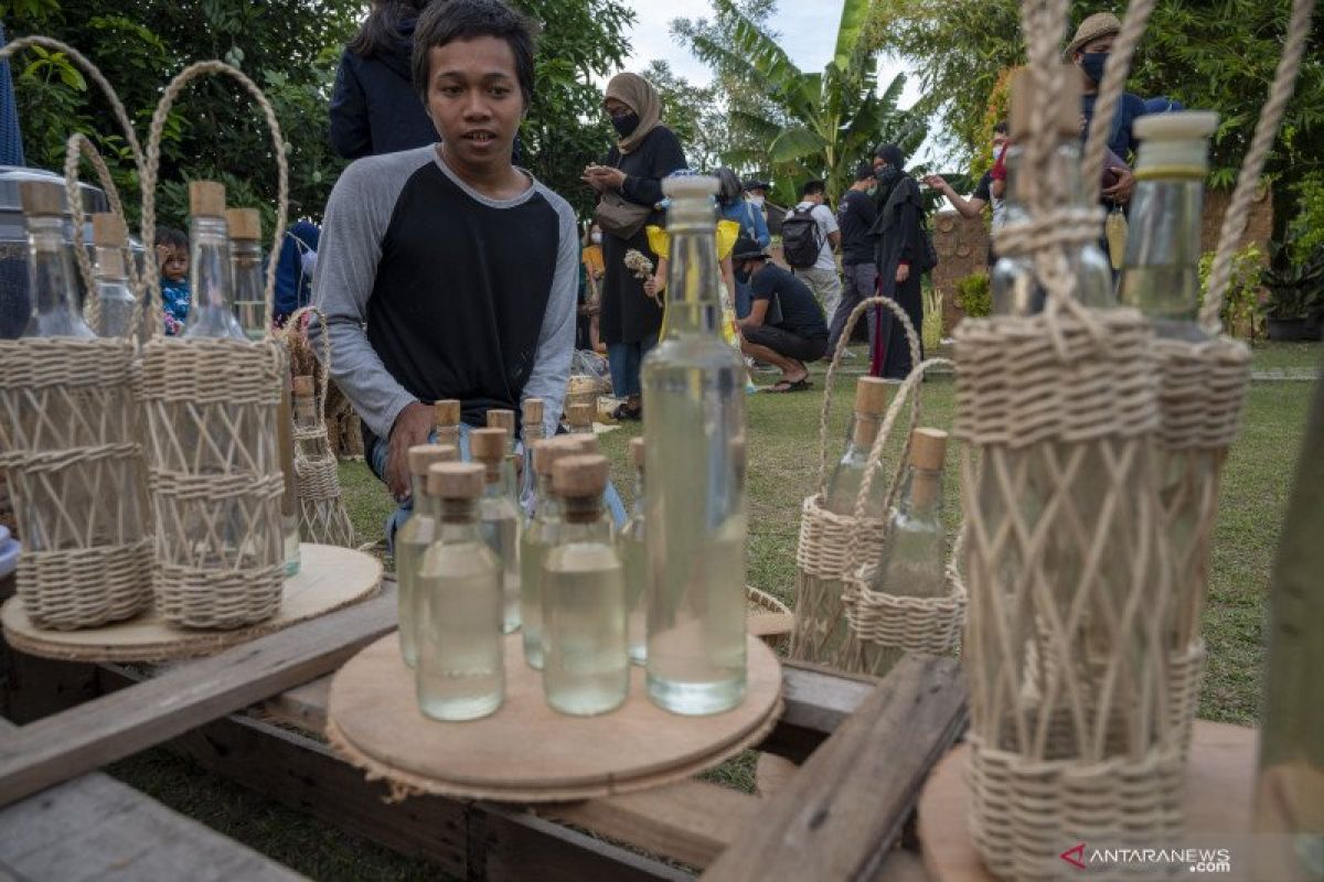 Menko Luhut berpesan agar UMKM perhatikan pentingnya kemasan produk