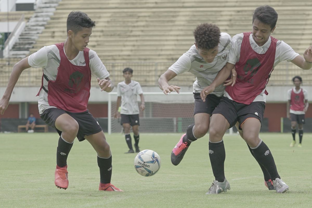 Bima Sakti akui lemahnya komunikasi antarpemain timnas U-16