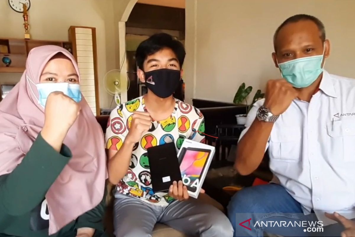 Gawai untuk Naufal, putra jurnalis terdampak COVID-19