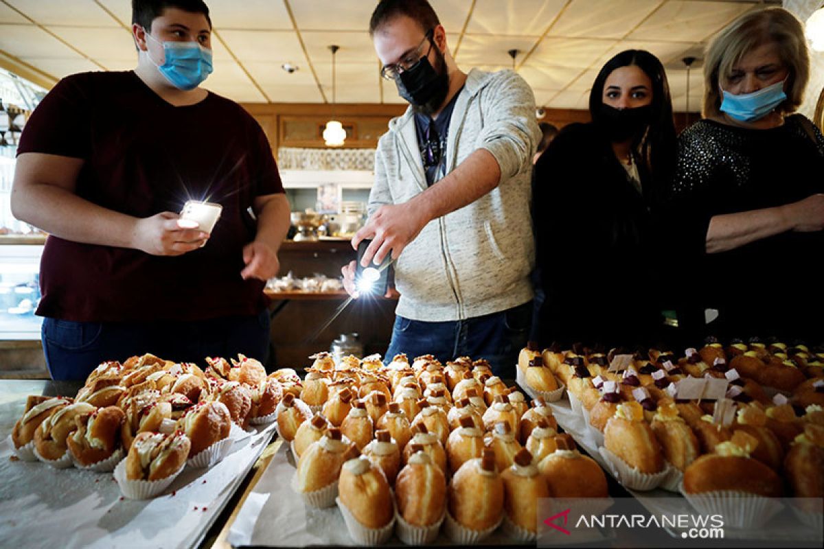 Donat "Abu Dhabi" laris di Israel