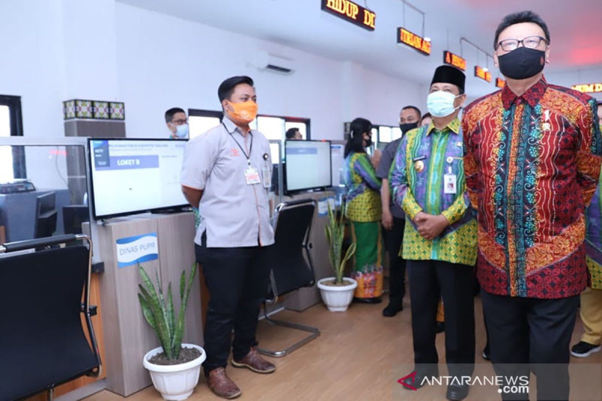 Minister Tjahjo inaugurates Tabalong's Public Service Mall