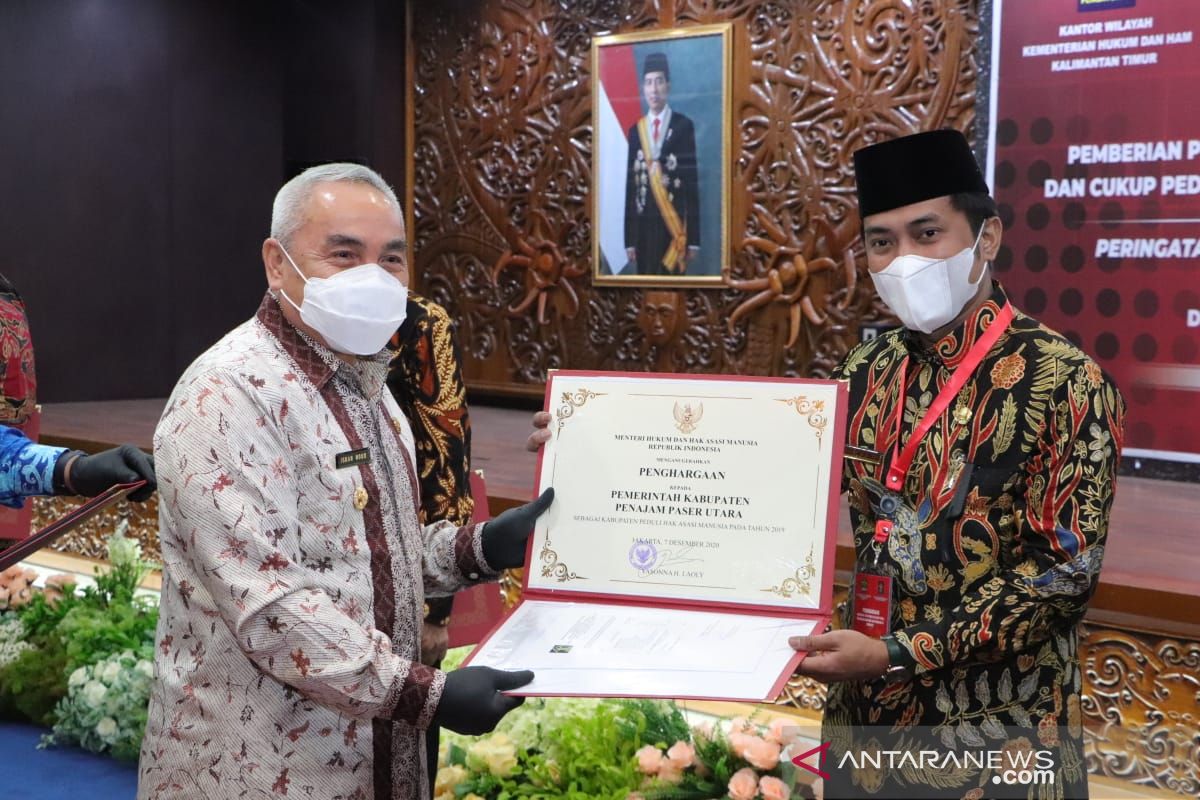 Tujuh Kabupaten/Kota di Kaltim dianugrahi penghargaan HAM