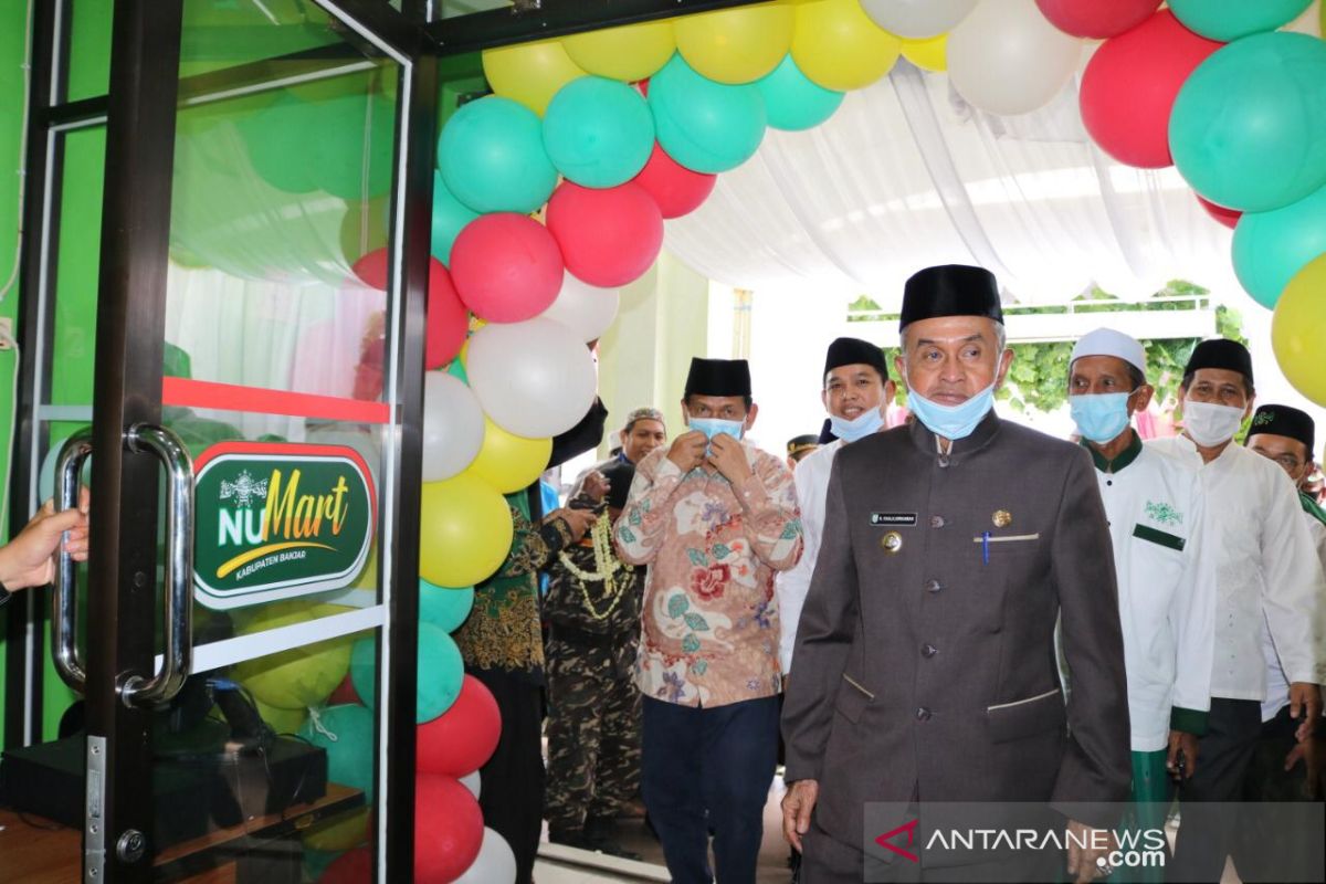 Banjar Regent inaugurates NU Mart in Martapura