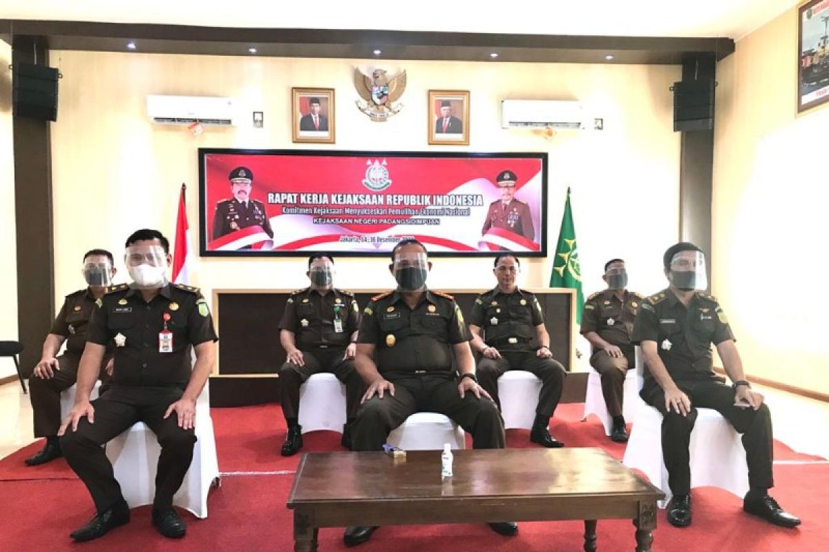 Kejari Padangsidimpuan ikut rapat kerja nasional bersama Kejaksaan RI