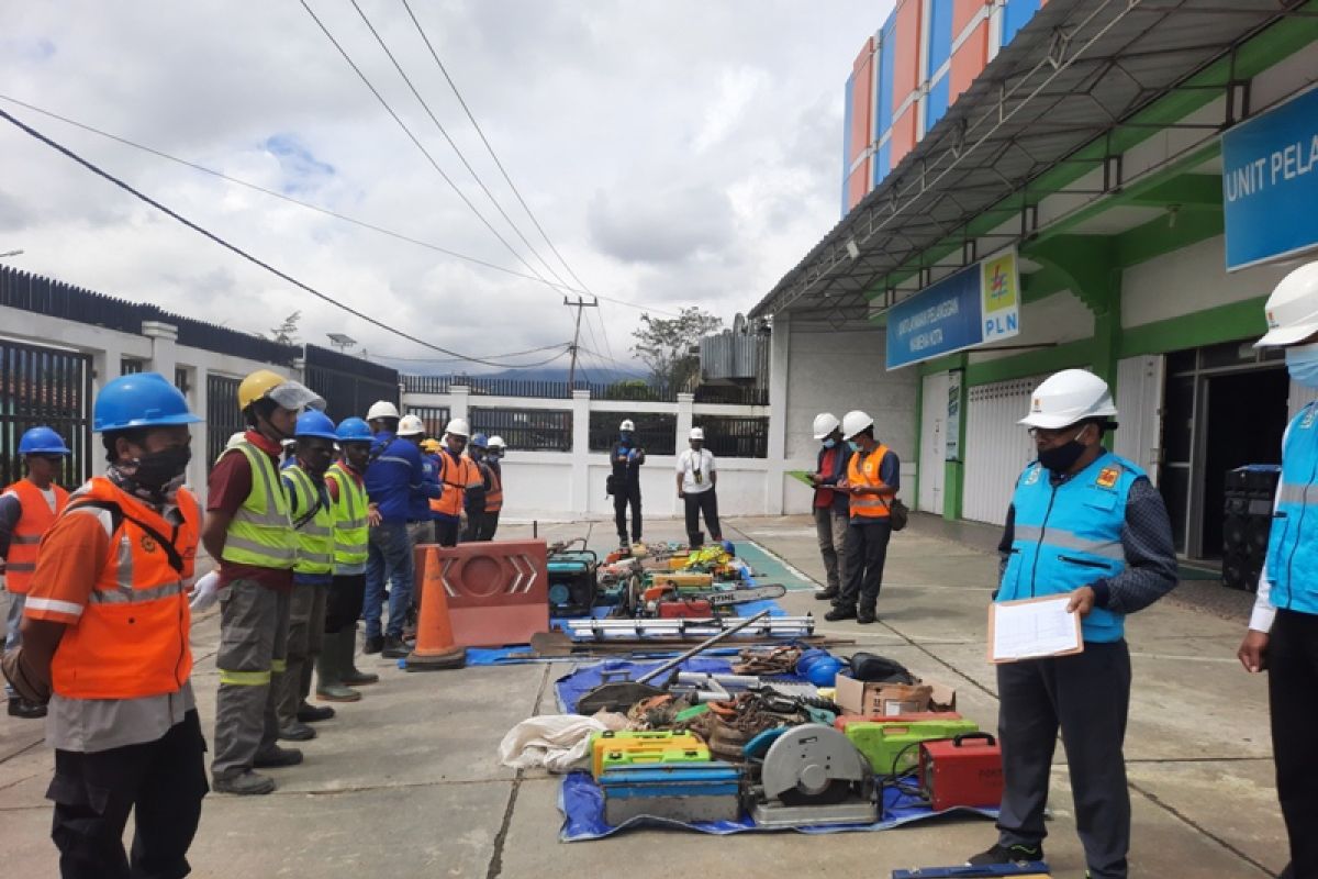 PLN Wamena minta pelanggan bayar rekening listrik sebelum libur Desember