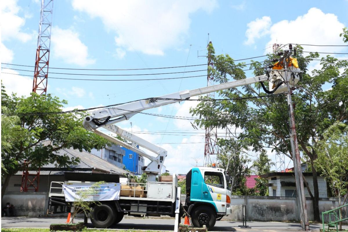 PLN Kalbar siagakan 1.252 petugas amankan pasokan listrik selama Pilkada serta Nataru