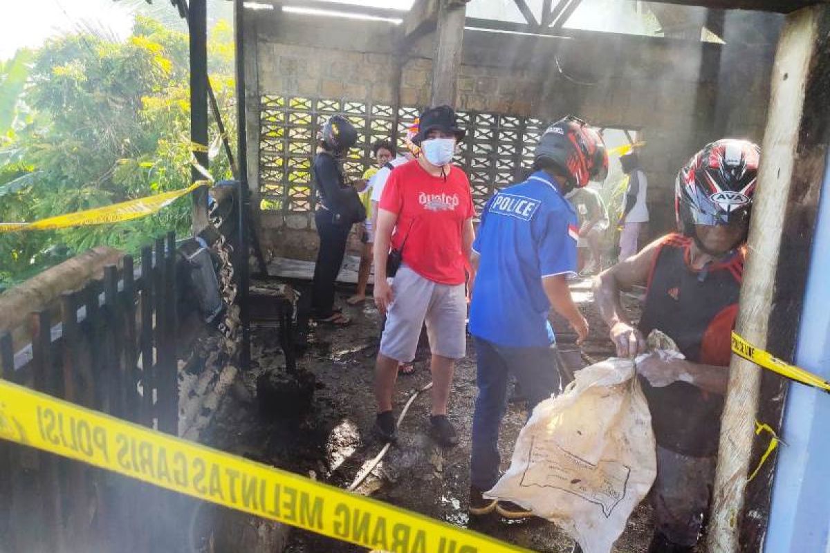 Polisi Jayapura tangani kasus kebakaran rumah di Dok VIII Atas
