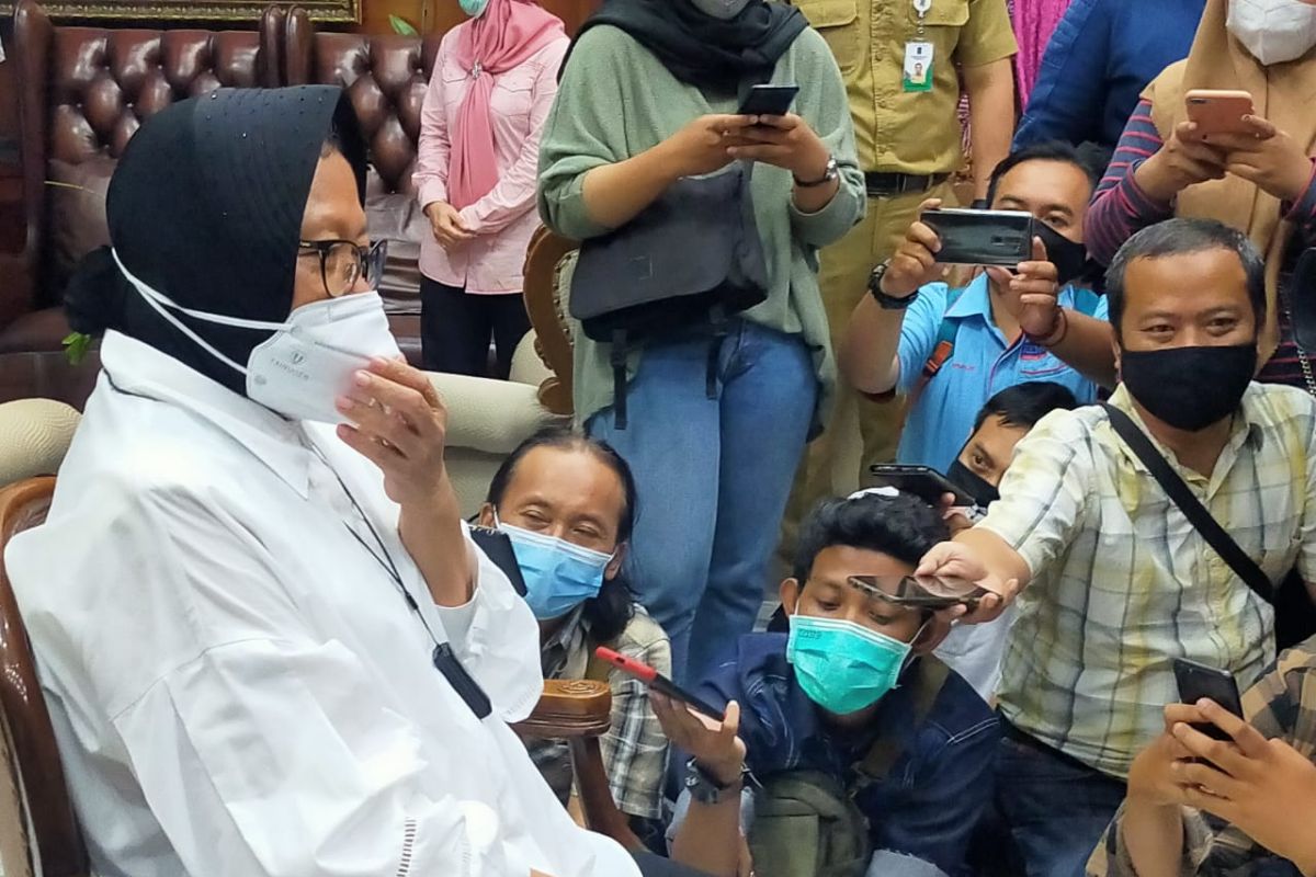 Risma serahkan ke Megawati terkait jabatan Mensos yang ditawarkan