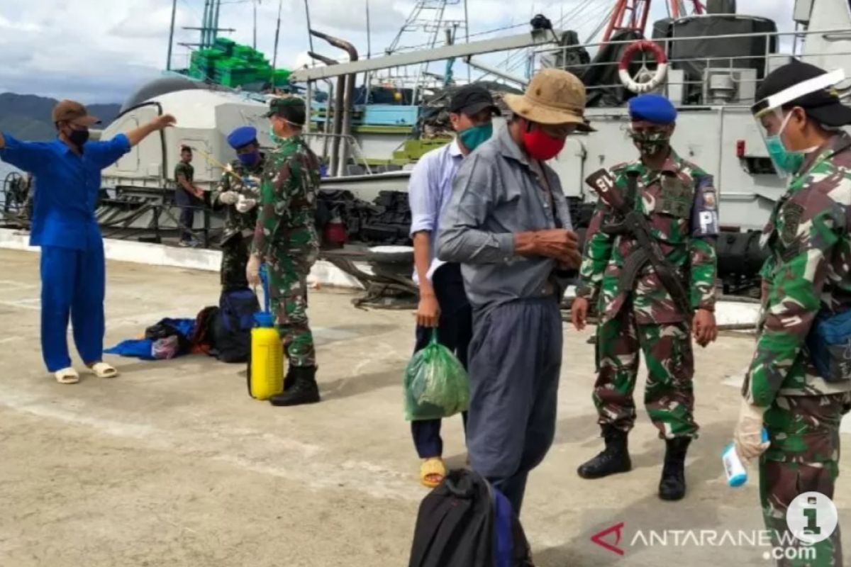 Pencuri ikan asal Vietnam dibawa ke Lanal Natuna