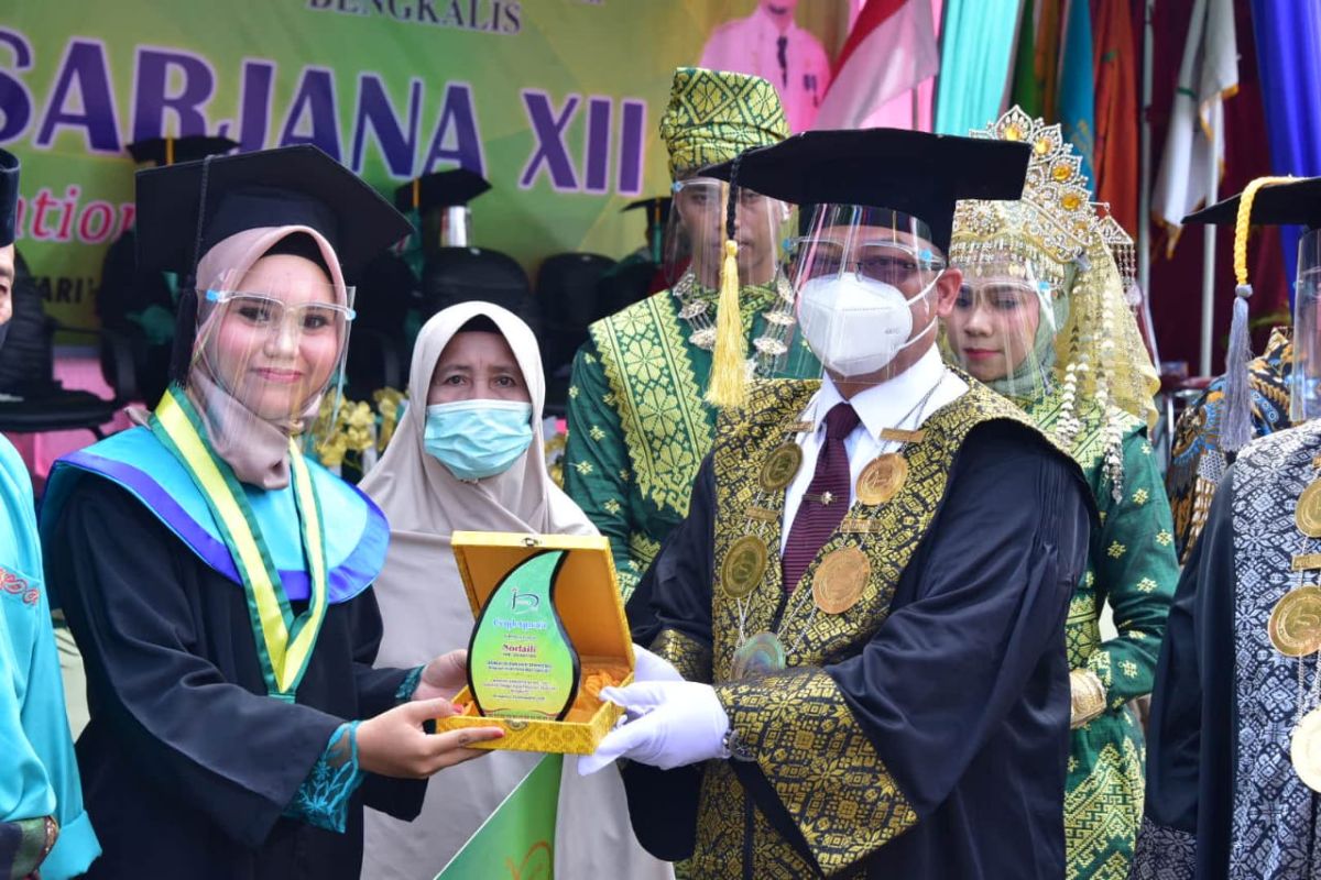 Wisuda 74 mahasiswa STIE Bengkalis terapkan prokes