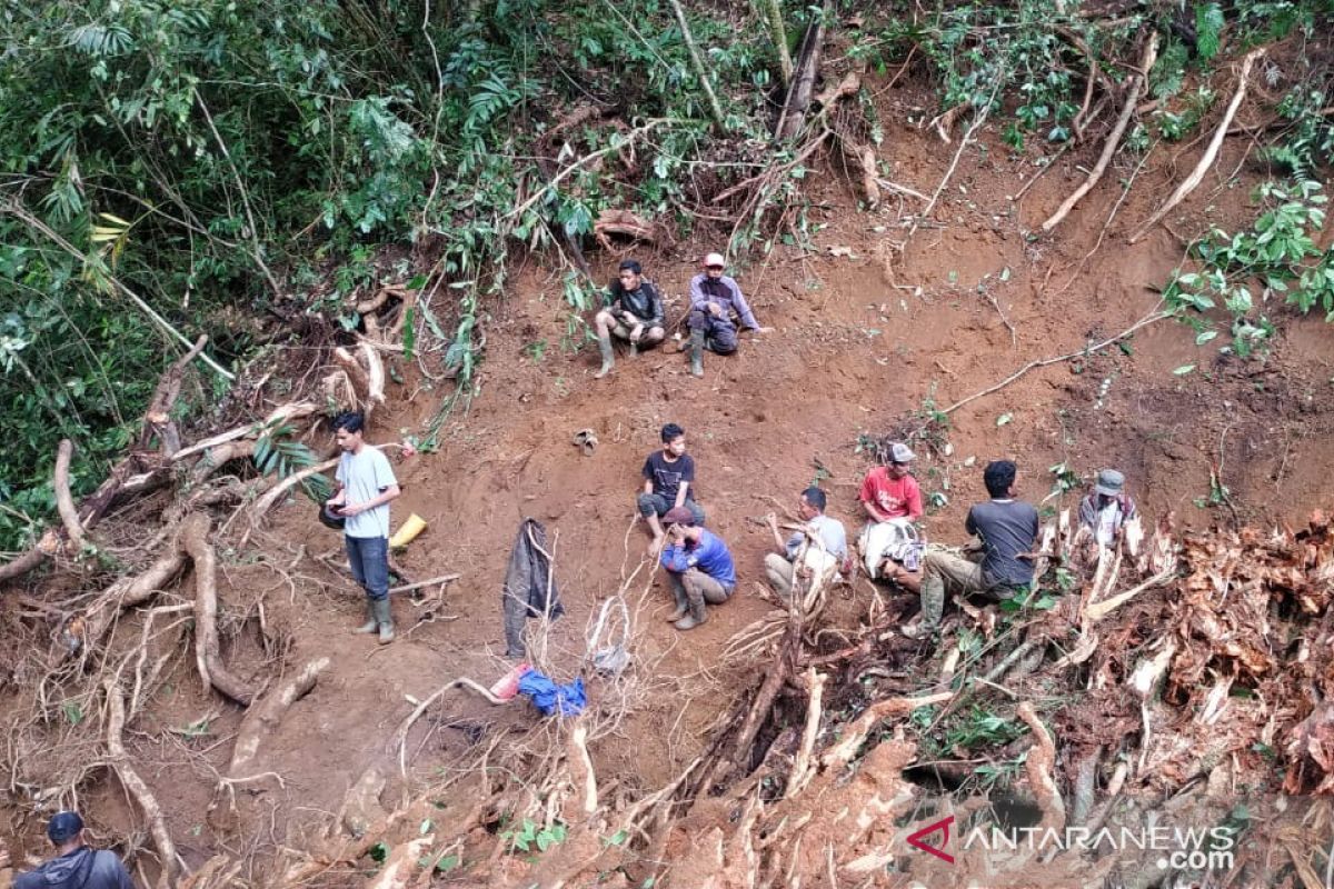 Tertimbun longsor, seorang warga Aceh Tengah  meninggal dunia