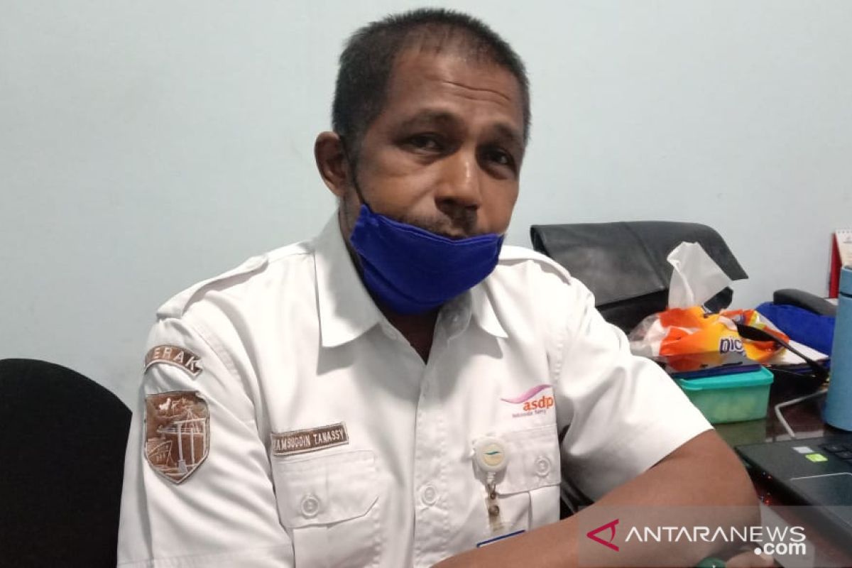 PT. ASDP Cabang Ambon siagakan lima kmp jalur Hinumua-Waipirit