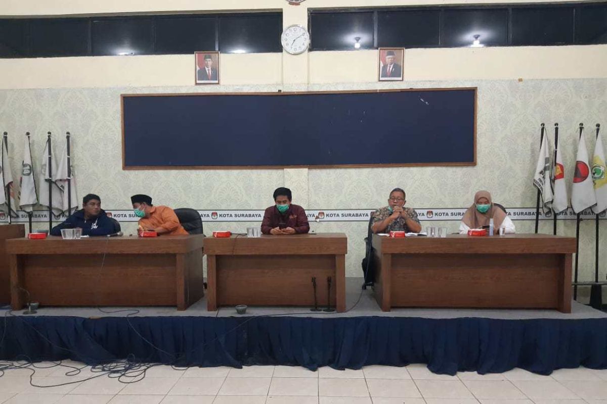 Rekapitulasi suara Pilkada Surabaya tingkat kota patuhi protokol kesehatan