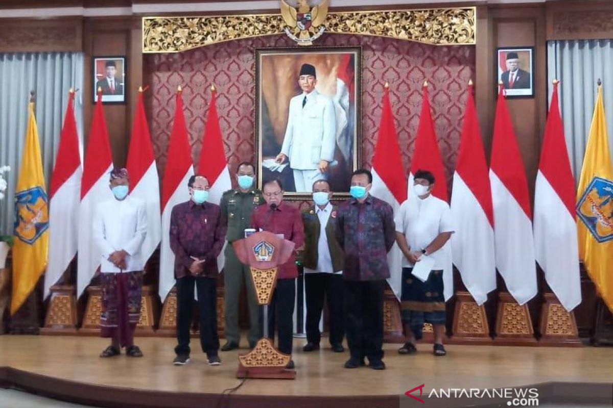 Bali wajibkan uji usap bagi pelaku perjalanan transportasi udara