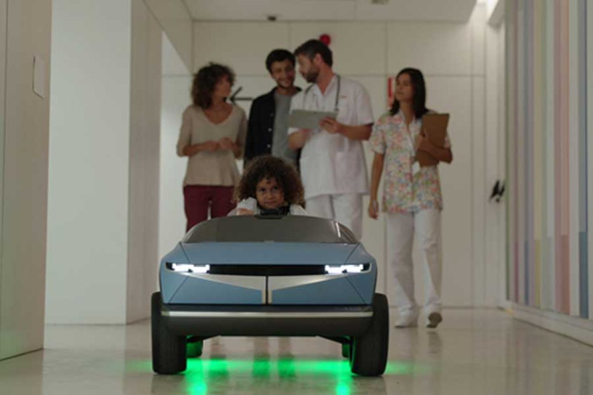 Mobil listrik mini Hyundai untuk pasien anak