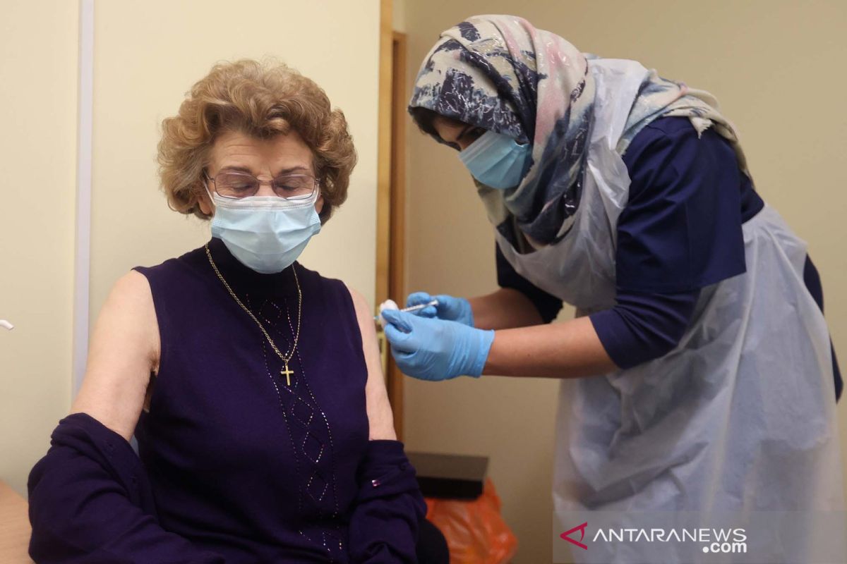 PM Inggris anggap vaksinasi COVID-19 akan diberikan rutin seperti vaksin flu