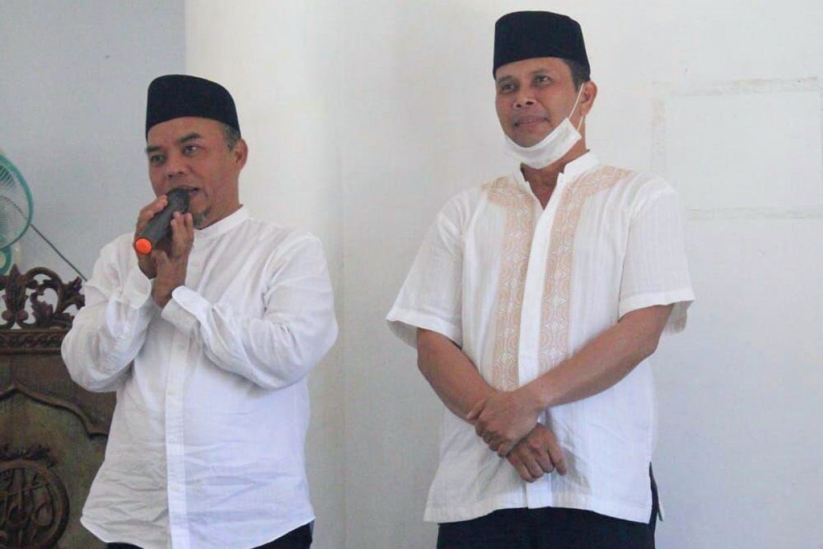 Bupati Labuhanbatu motivasi pelaku usaha batu bata