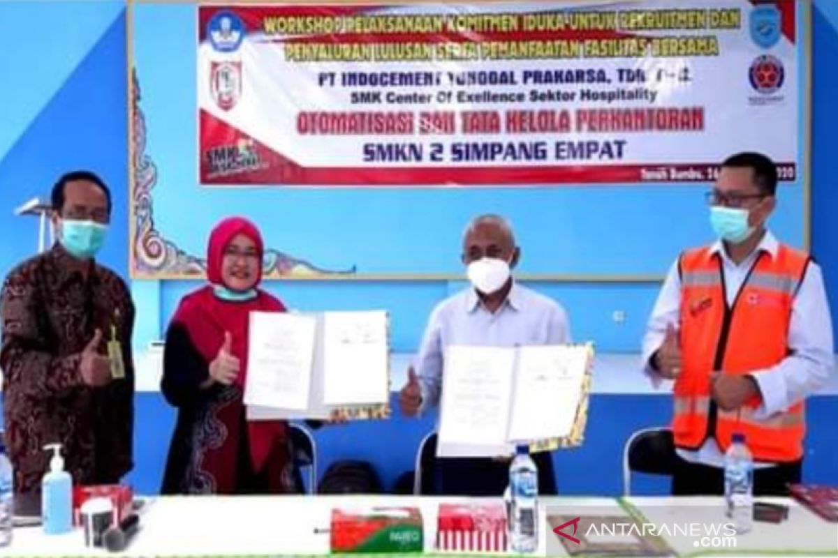 Indocement siapkan lulusan sekolah kejuruan menghadapi revolusi industri