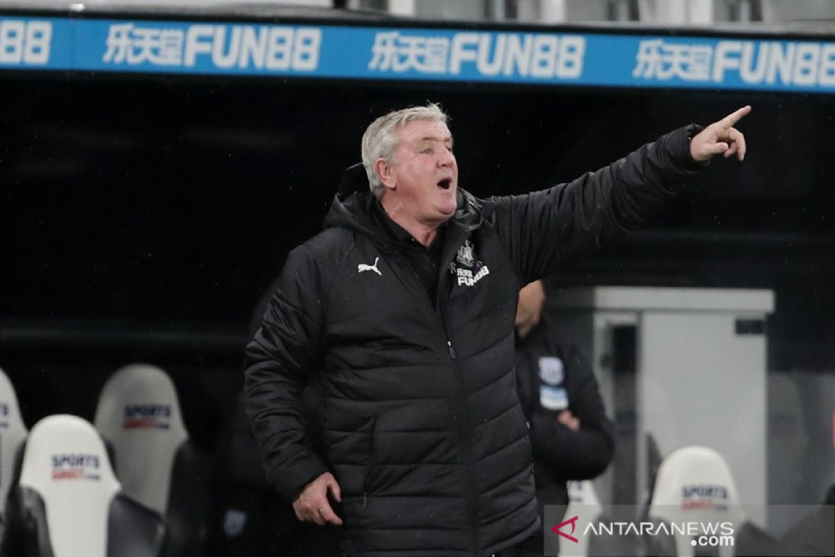 Newcastle ditekuk tim Championship, Bruce tampung hujan kritik