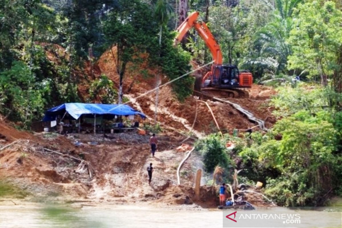 Korban tewas longsor tambang emas ilegal di Solok Selatan dipulangkan ke kampung halaman